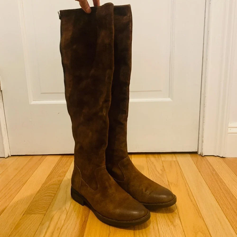 BORN WOMEN'S BORMAN BOOTS ROUND TOE Nubuck Brown Knee-High Riding Boots NEW